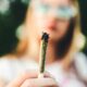 Consumo de cannabis al aire libre en Columbia Británica